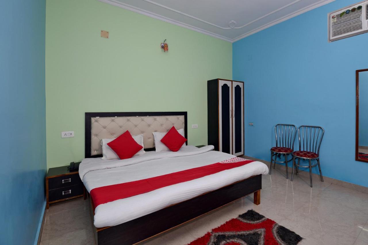 Oyo 4409 Hotel Chaitanya Inn Varanasi Exteriör bild