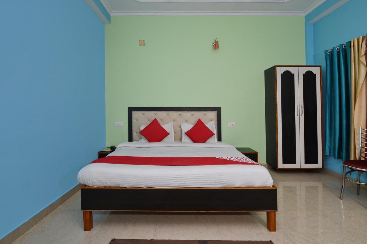 Oyo 4409 Hotel Chaitanya Inn Varanasi Exteriör bild