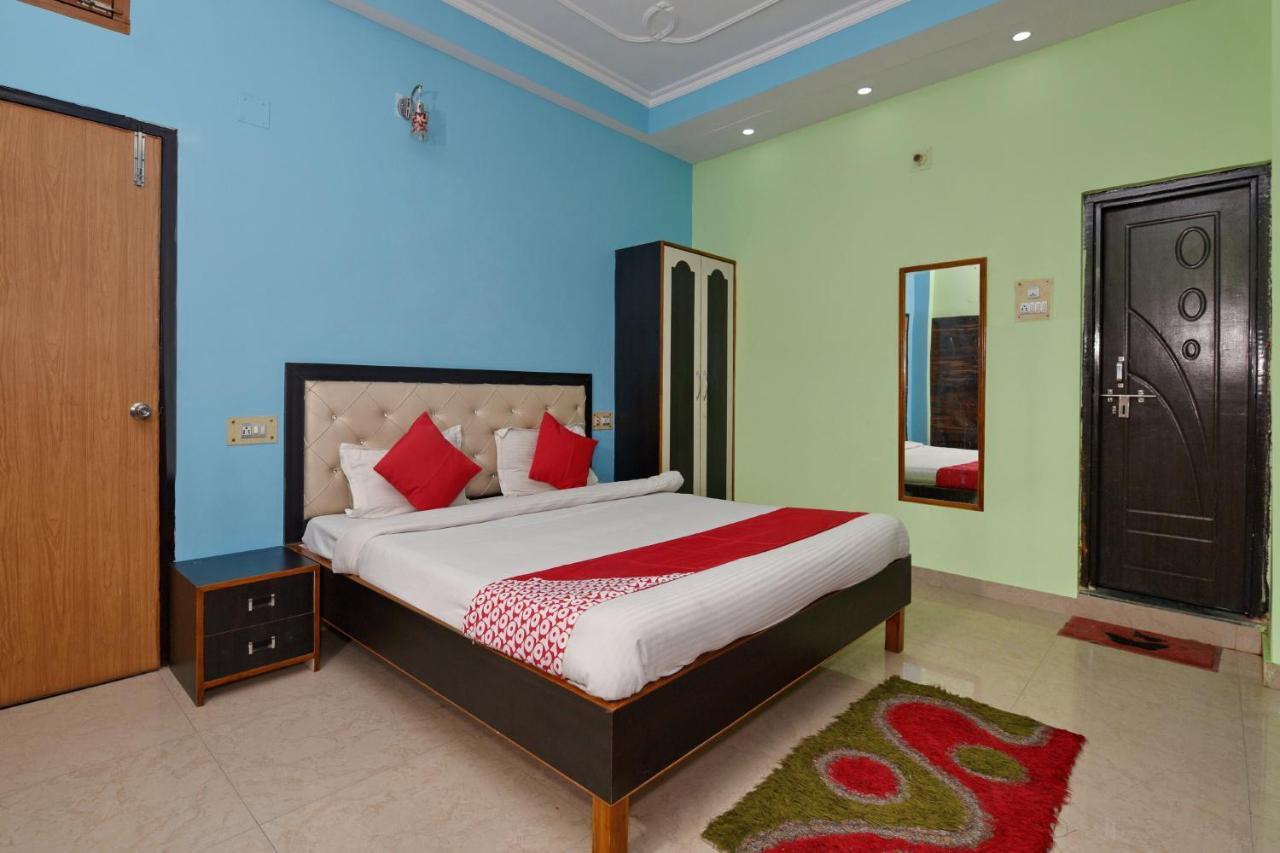 Oyo 4409 Hotel Chaitanya Inn Varanasi Exteriör bild