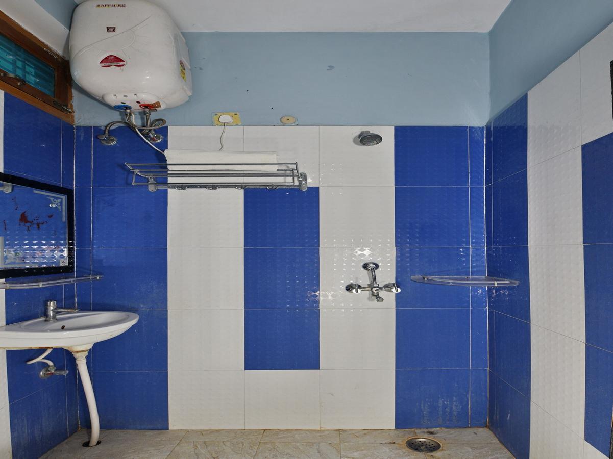 Oyo 4409 Hotel Chaitanya Inn Varanasi Exteriör bild